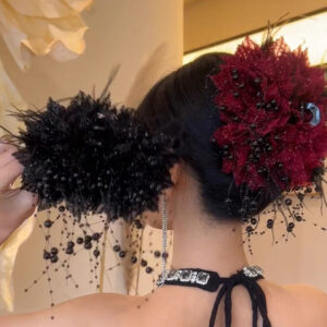 Elegant Shark Clip New Women's Head Flower Hair Accessory - Image 1